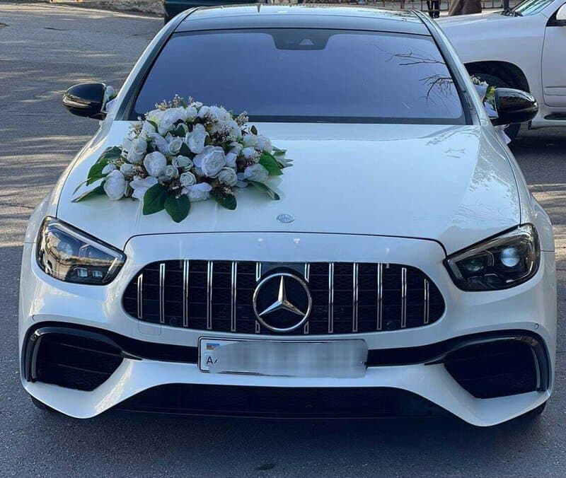 Bəy gəlin maşını Mercedes E-Class 2022