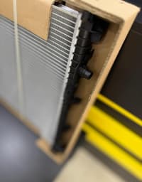 Köməkçi radiator BMW X5 G05, X6 G06, X7 G07 — şəkil 2