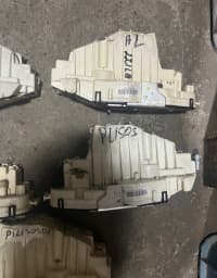 Qapı kilidi Mercedes W221 — şəkil 3