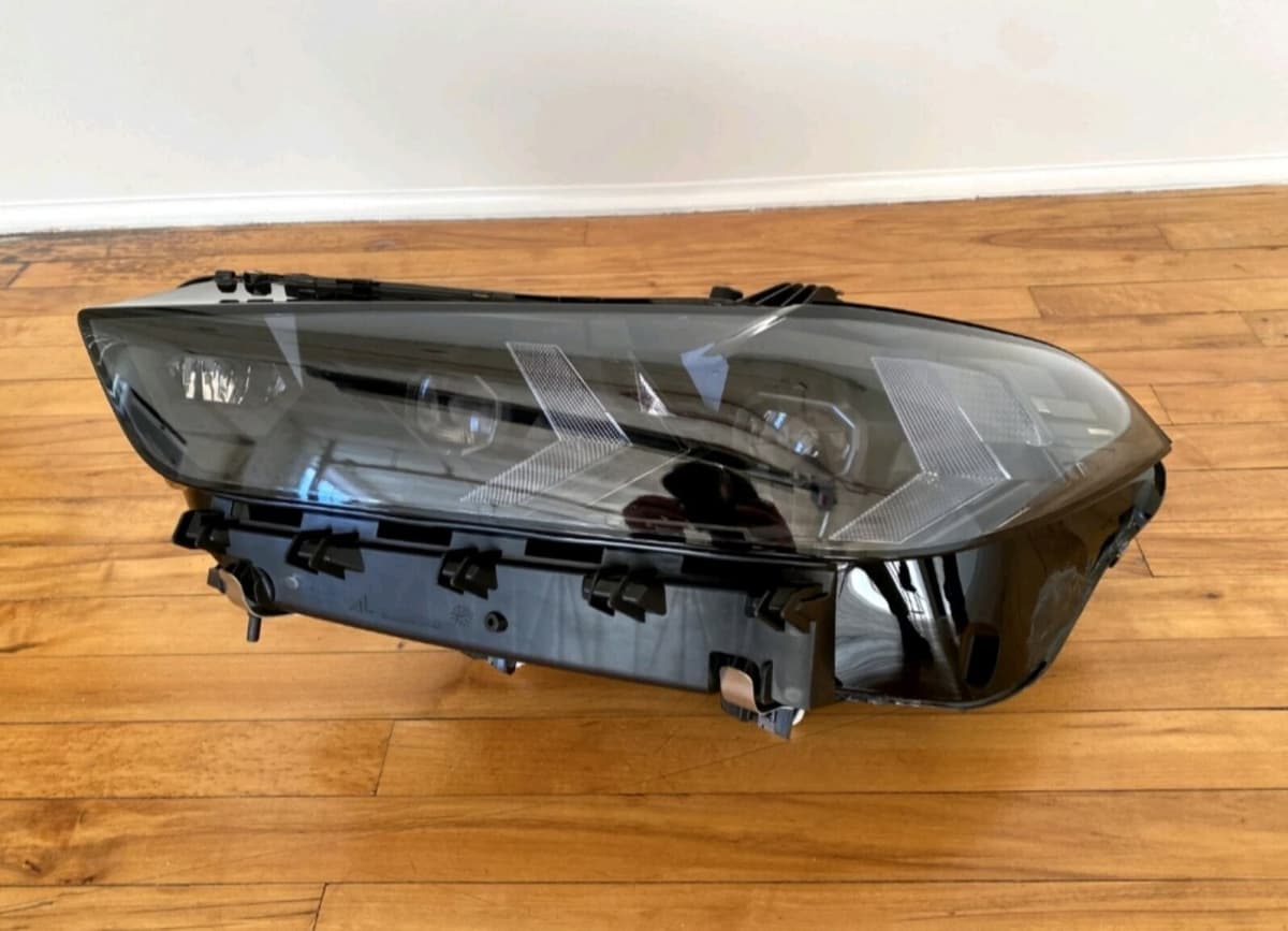 Fara BMW G05 2023-2025 Laser