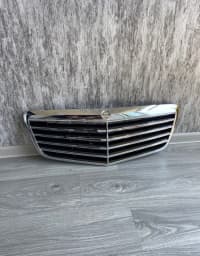 Radiator barmaqlığı Mercedes W211 E220 — şəkil 5