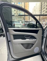 Bentley Bentayga, 2022 il, 20000 km, 4000 L — şəkil 12