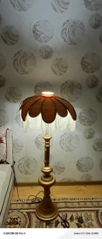 Ayaqlı lampa, Qızılı rəng — şəkil 3