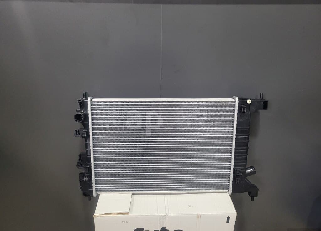 Su radiatoru Chevrolet Cobalt