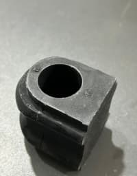 Stabilizator rezini Toyota Prius 50 — şəkil 1