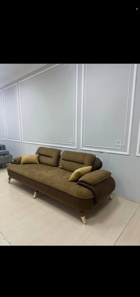 Künc divan, Qarışıq rəng