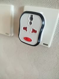 Universal Turistik Elektrik Adapteri (Perexadnik) — şəkil 1