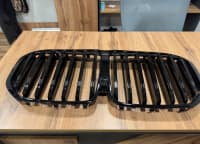 Radiator barmaqlığı BMW G70 2025-2026 — şəkil 1