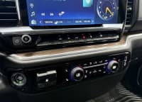 Chevrolet Silverado, 2025 il, 7300 km, 2700 L — şəkil 14