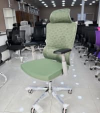 Qarışıq rəng, Ofis üçün kreslo — şəkil 1