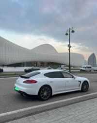Avtomobil icarəsi Porsche Panamera 2018 — şəkil 6