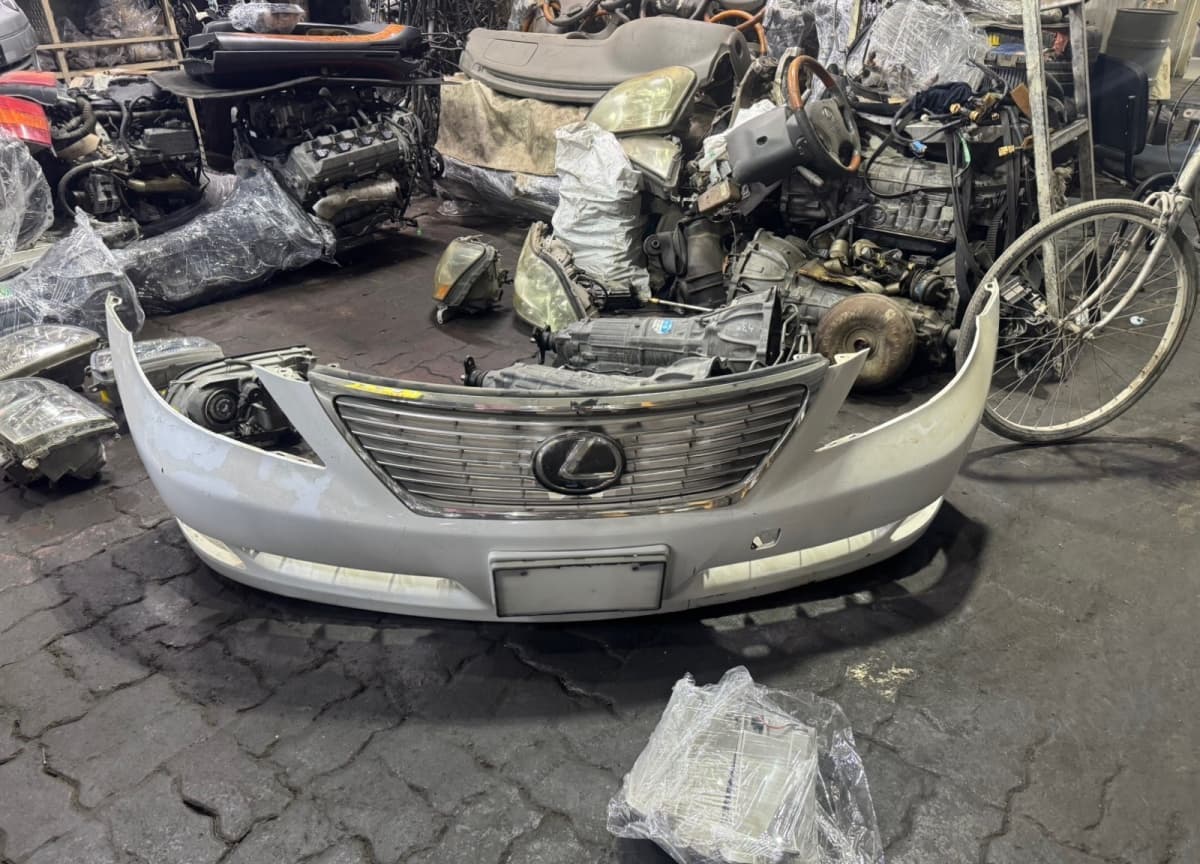 Ehtiyat hissələri Lexus LS GS IS
