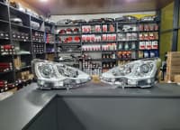 Ön fara Toyota Aqua — şəkil 1