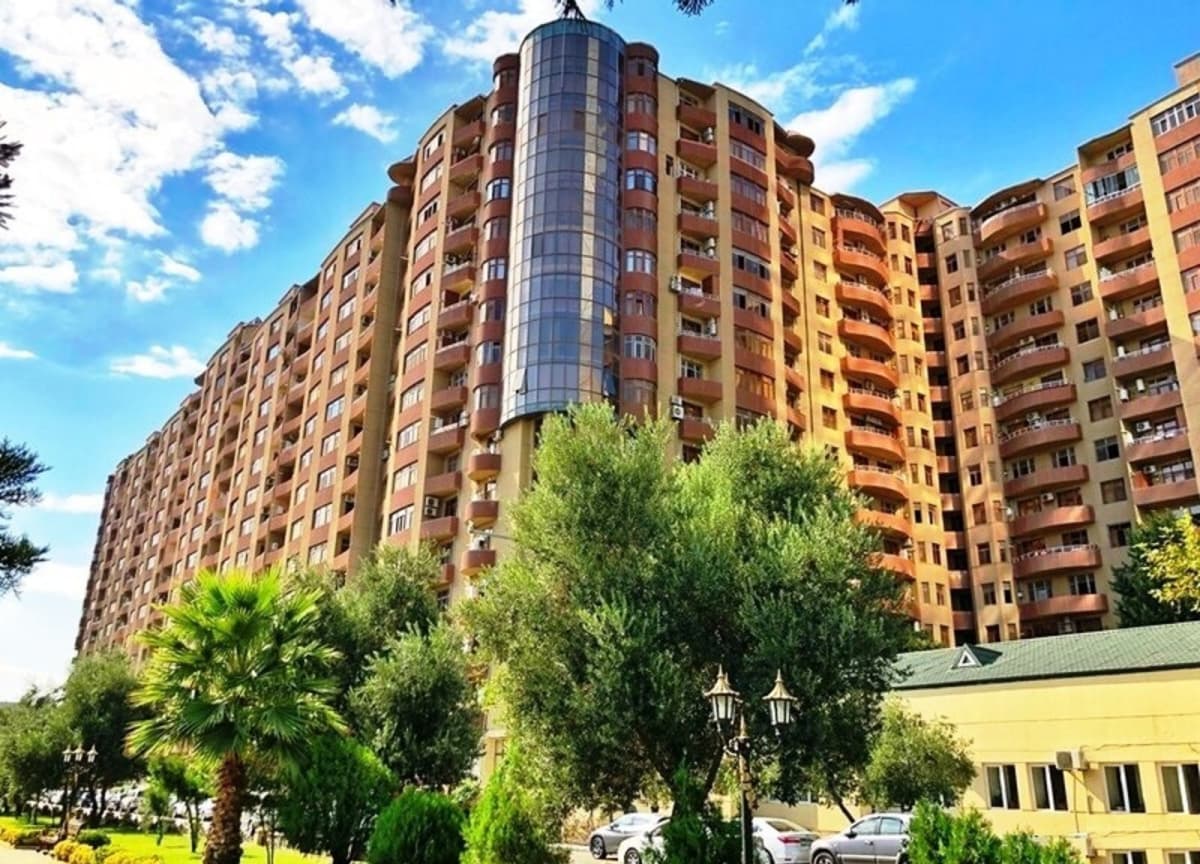 2 otaqlı mənzil 75 m² satılır