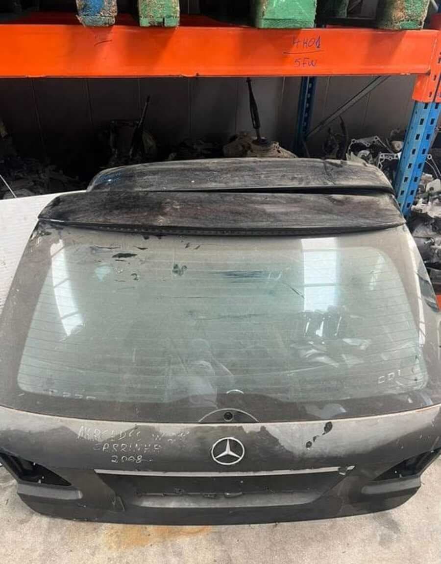 Mercedes-Benz avtomobil baqaj qapaqları