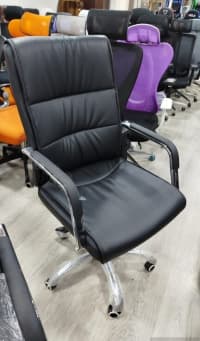 Qarışıq rəng, Ofis üçün kreslo — şəkil 1