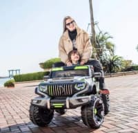 Uşaq elektrik avtomobili Mercedes-Benz — şəkil 2