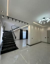 8 otaqlı bağ evi 350 m² satılır — şəkil 8