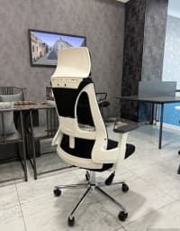 Qara rəng, Ofis üçün kreslo — şəkil 3