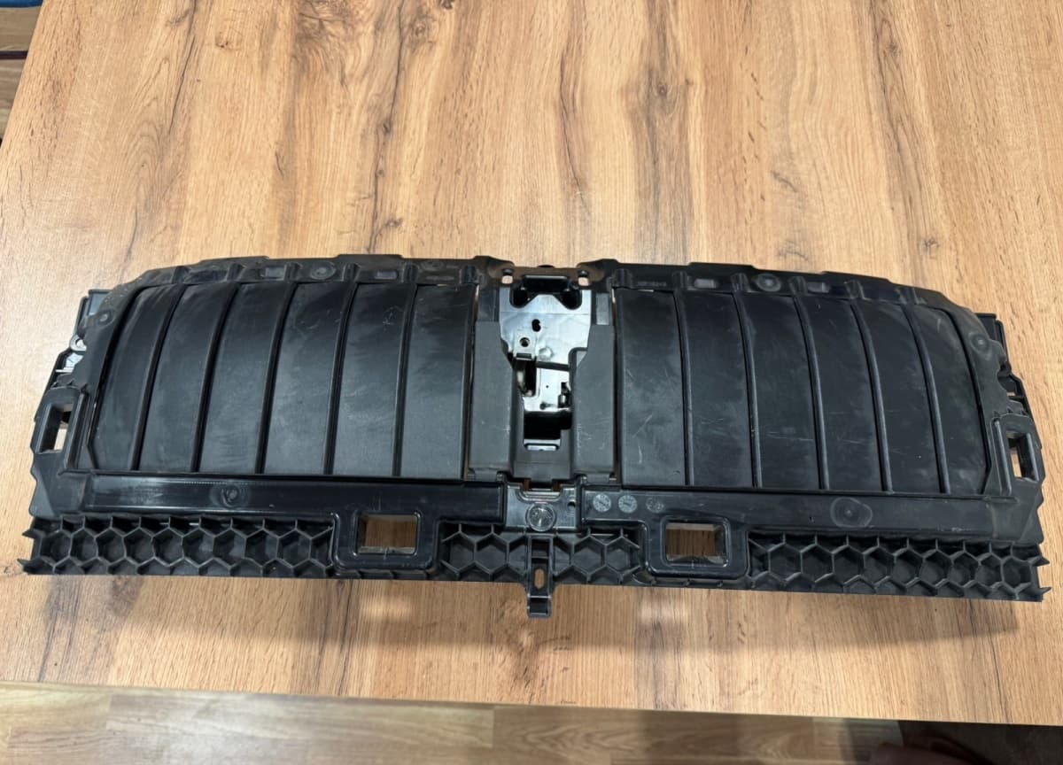 Jalüz BMW i4 G26