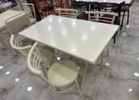 Plastik restoran və kafe stulları — şəkil 1