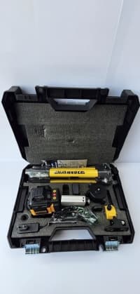 DeWalt 4D Yaşıl Xəttli Lazer Səviyyəölçən — şəkil 1