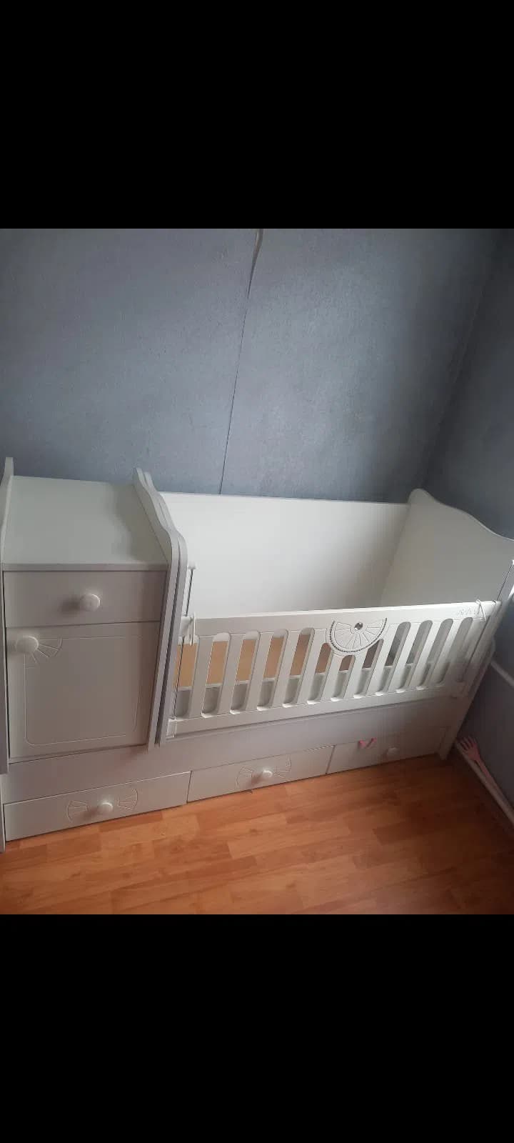 Beşik MDF material, Ağ rəng