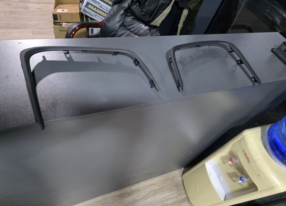 Duman əleyhinə fənər qapağı Toyota Corolla 2017-2025