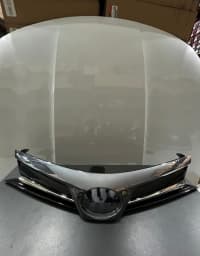 Ön radiator barmaqlığı Toyota Fielder — şəkil 3