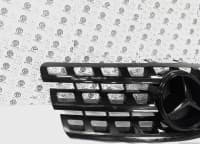Radiator barmaqlığı Mercedes W211 — şəkil 10