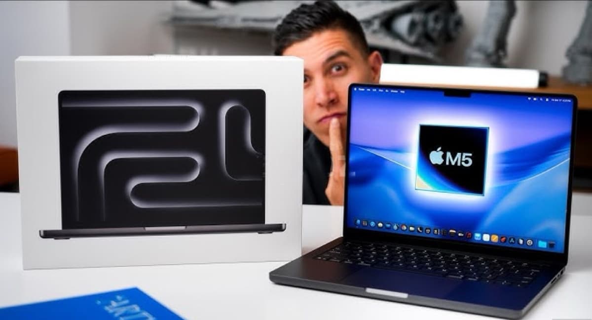 Apple markalı notbuk, Boz rəng