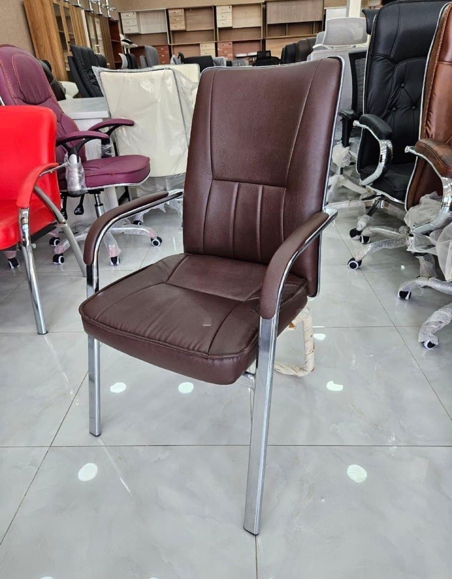 Qəhvəyi rəng, Ofis üçün kreslo