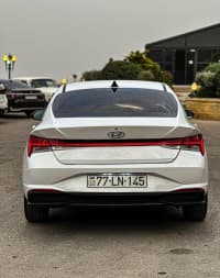 Avtomobil icarəsi Hyundai Elantra 2022 — şəkil 3