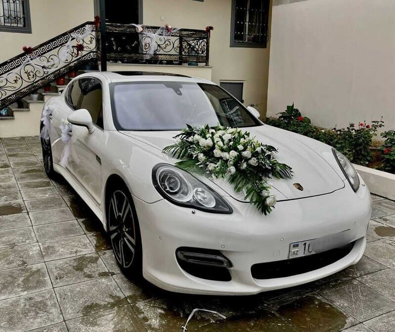 Avtomobil icarəsi Porsche Panamera 2016