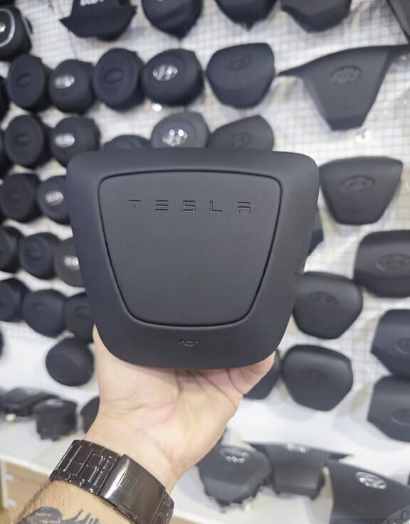 Airbag və təhlükəsizlik sistemləri Tesla