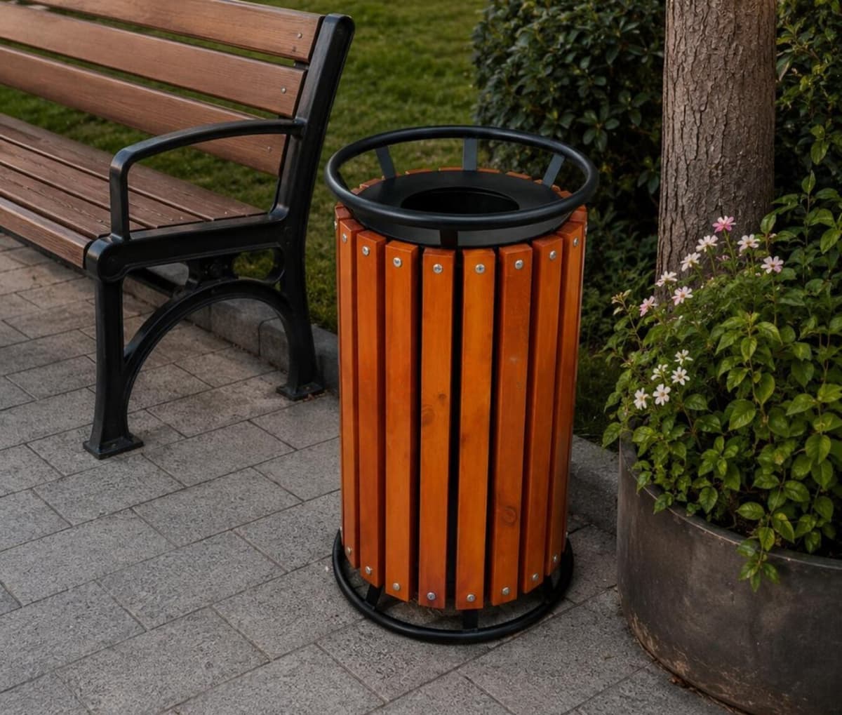 Tullantı qabı taxta materialdan
