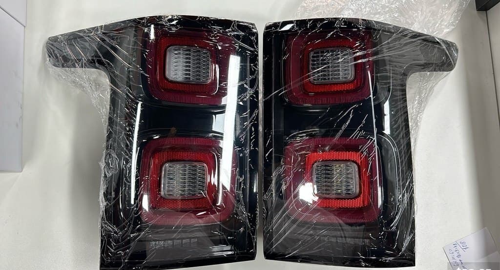 Arxa stop işıqları Range Rover Vogue