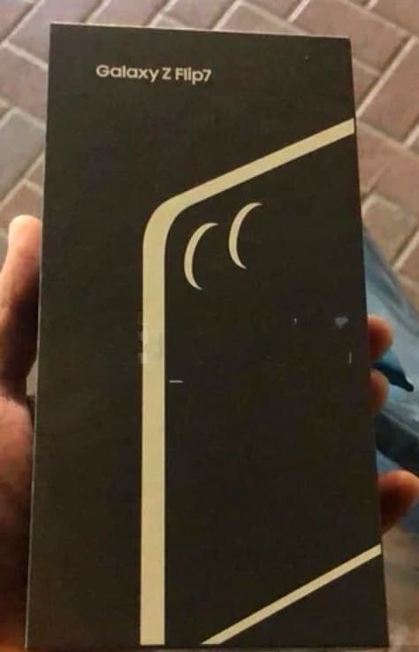 Samsung Z Flip 7, 12 GB