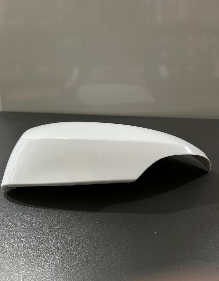 Yan güzgü qapağı Toyota Aqua