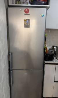 Hotpoint soyuducu — şəkil 1