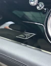 Bentley Bentayga, 2022 il, 20000 km, 4000 L — şəkil 19