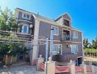 8 otaqlı həyət evi 440 m² satılır — şəkil 2