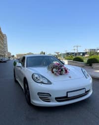 Avtomobil icarəsi Porsche Panamera 2016 — şəkil 9