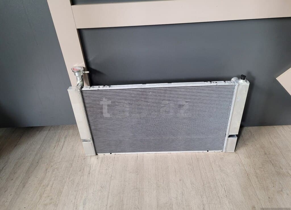 Su radiatoru Toyota Prius 2008