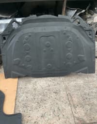 Kapot üzlüyü Mercedes W213 — şəkil 6