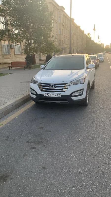 Avtomobil icarəsi Hyundai Santafe