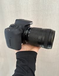Fotoaparat Canon 850D + 18-135mm STM obyektiv — şəkil 2
