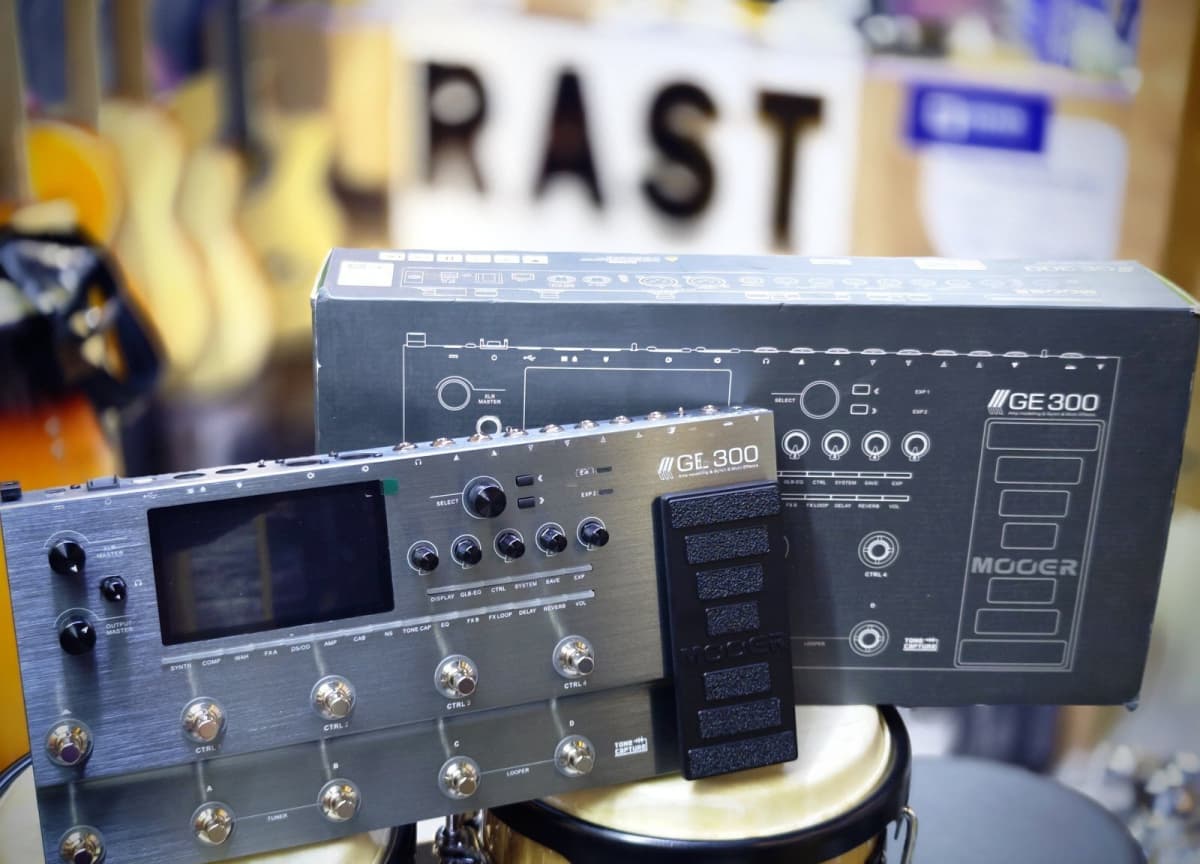 Gitara prosessoru Mooer GE-300 Lite