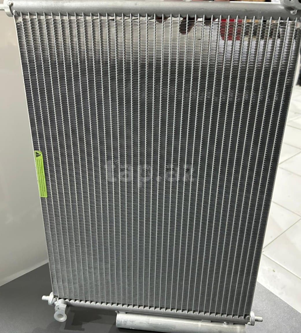 Su radiatoru Honda