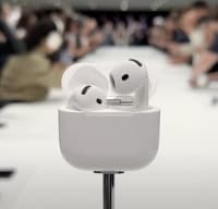 Qulaqlıq Apple AirPods 4 — şəkil 1